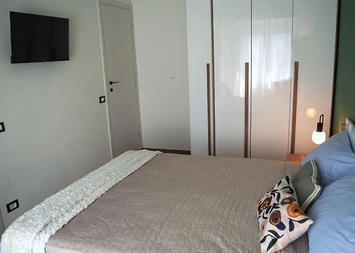 Iris House Апартаменты Феррара